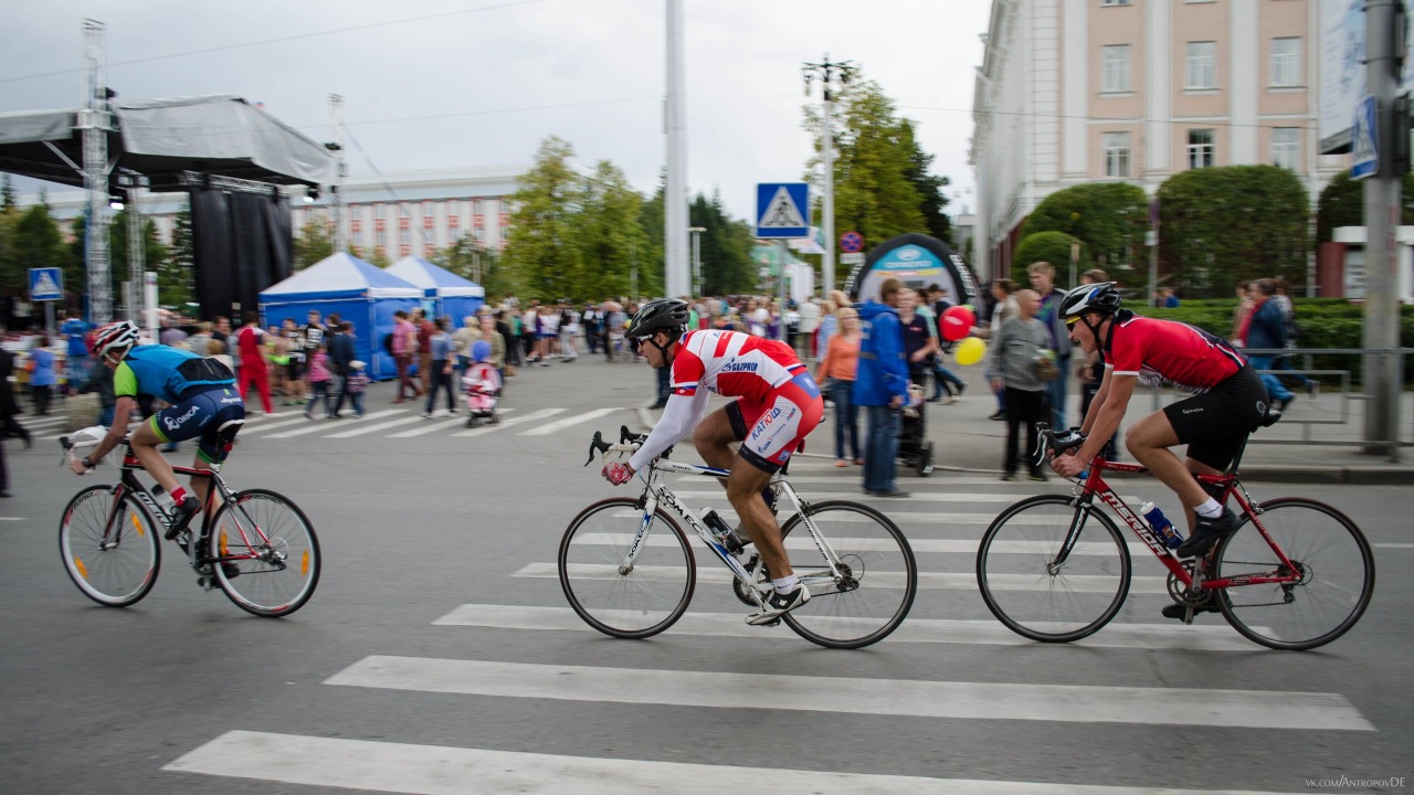 1 июля 2015 г. Велосипед праздник город.