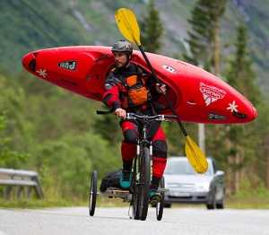 Норвегию объехали в формате "велосипед+каяк"