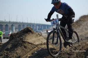 Велосипедисты Барнаула закрывают сезон